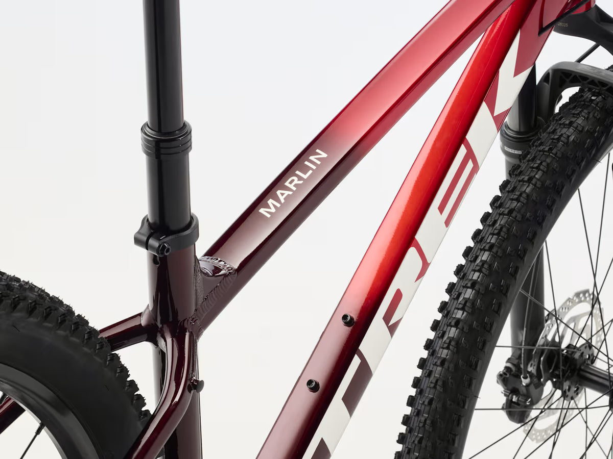 Trek Marlin 7 Gen 3 2026 Fury Red Fade
