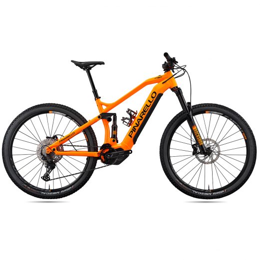 Orange cykel från Pinarello