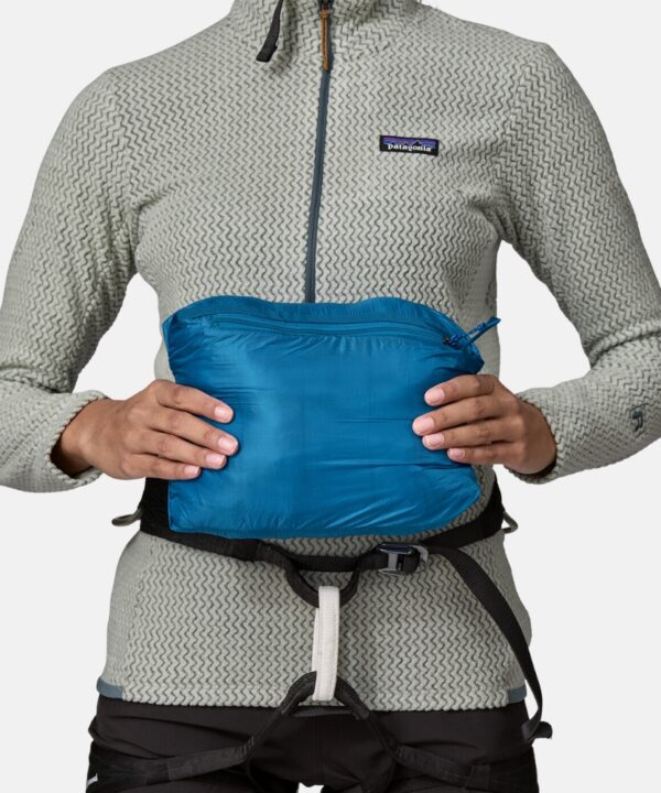 Patagonia W DAS Light Hoody Pine Needle Green