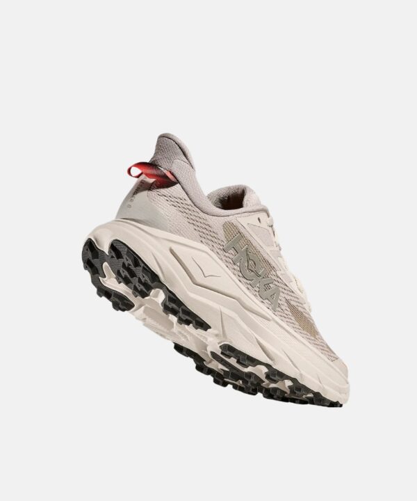 Hoka W's Challenger 8